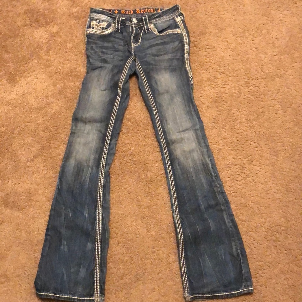 Rock revivals size 24